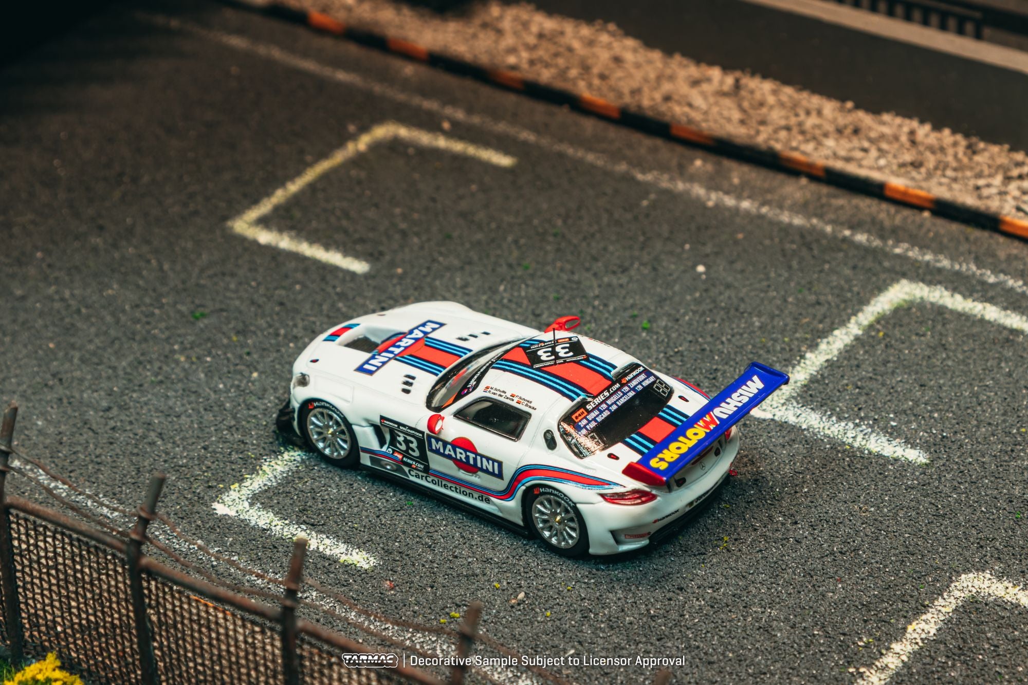 [Précommande] T64-087 - Mercedes-Benz SLS AMG GT3 #33