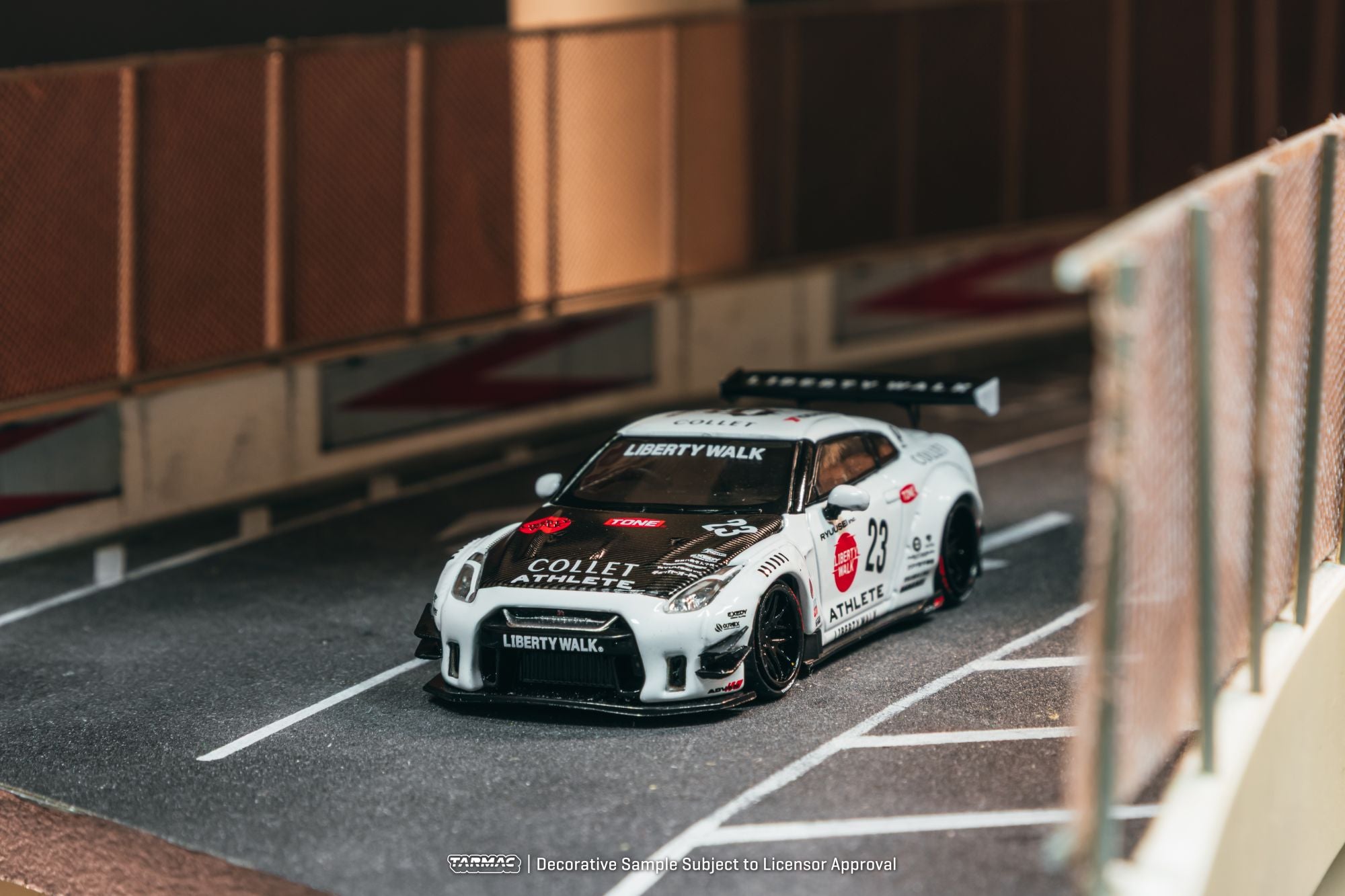[Précommande] T64-090 - Nissan GT-R (R35) LB Works IN CAN 2025