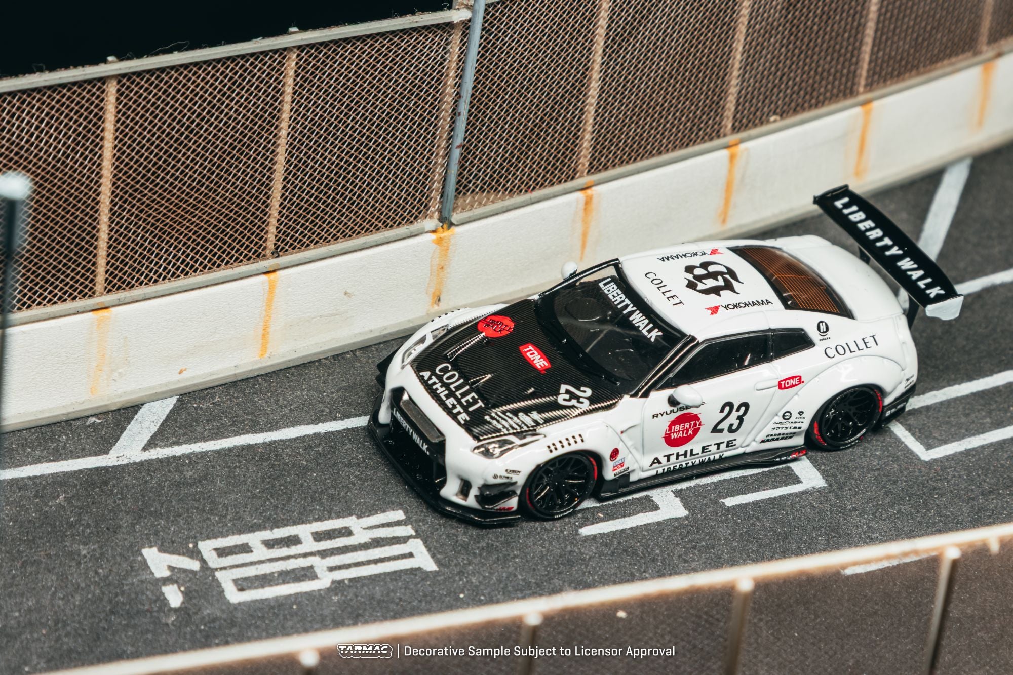 [Précommande] T64-090 - Nissan GT-R (R35) LB Works IN CAN 2025